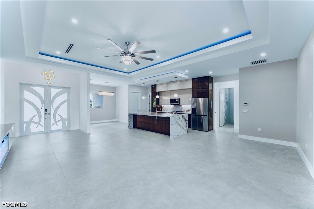 4 Bed SingleFamilyResidence for Sale in Lehigh Acres, photo 6