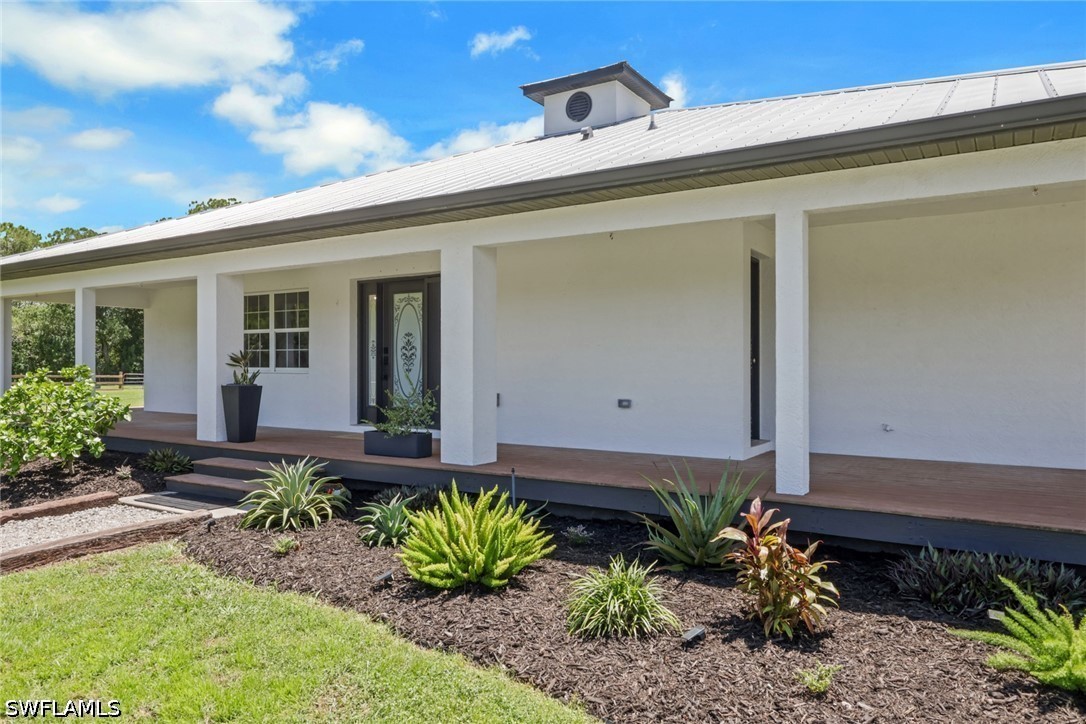 2 Bed Pool Home for Sale in Acreage, photo 6