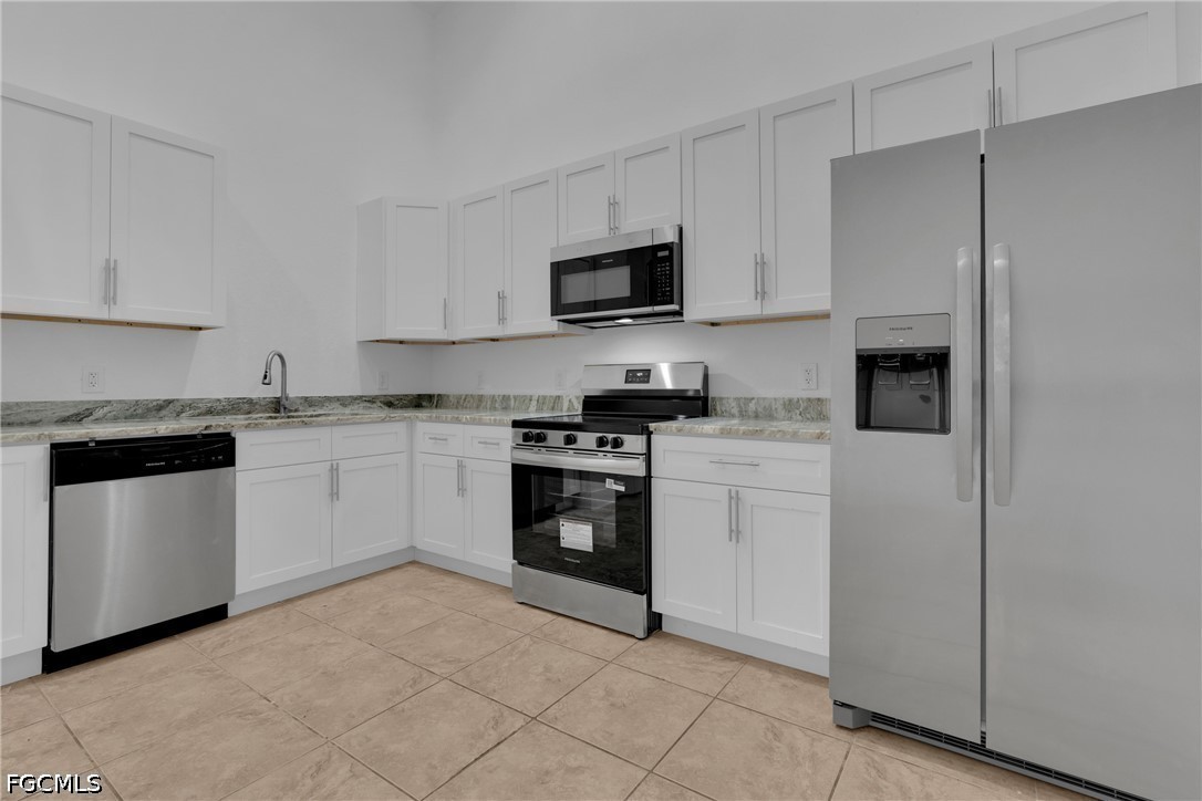 6 Bed Duplex for Sale in Lehigh Acres, photo 6
