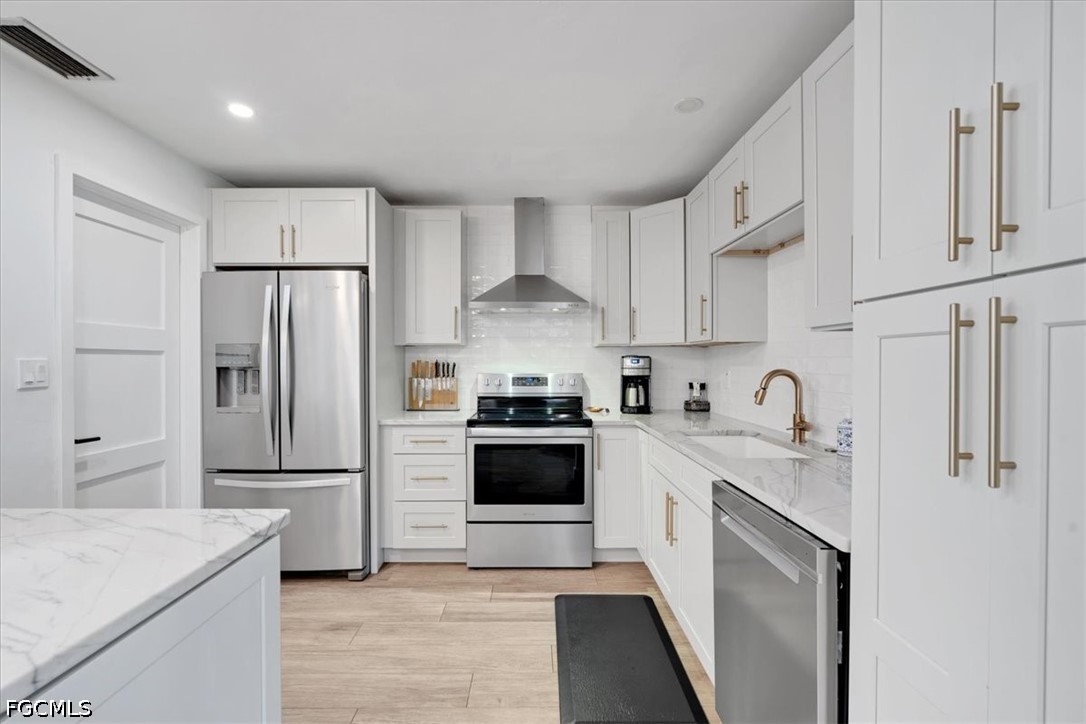 3 Bed SingleFamilyResidence for Sale in Palmlee Park, photo 6
