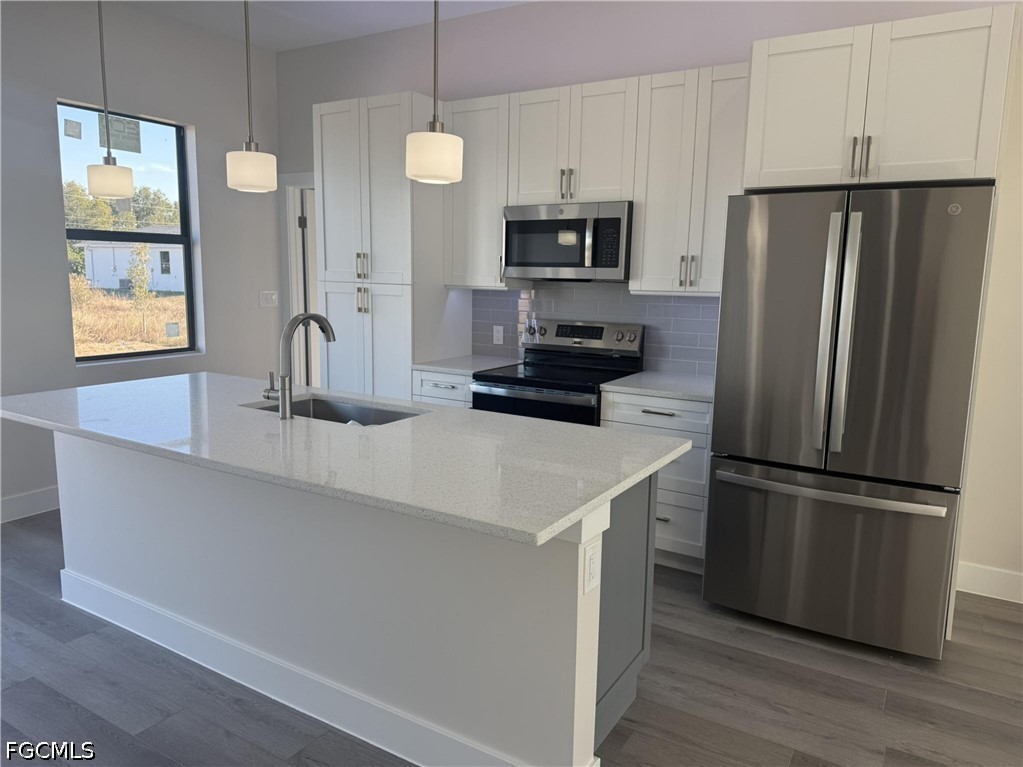 2 Bed SingleFamilyResidence for Sale in Lehigh Acres, photo 6