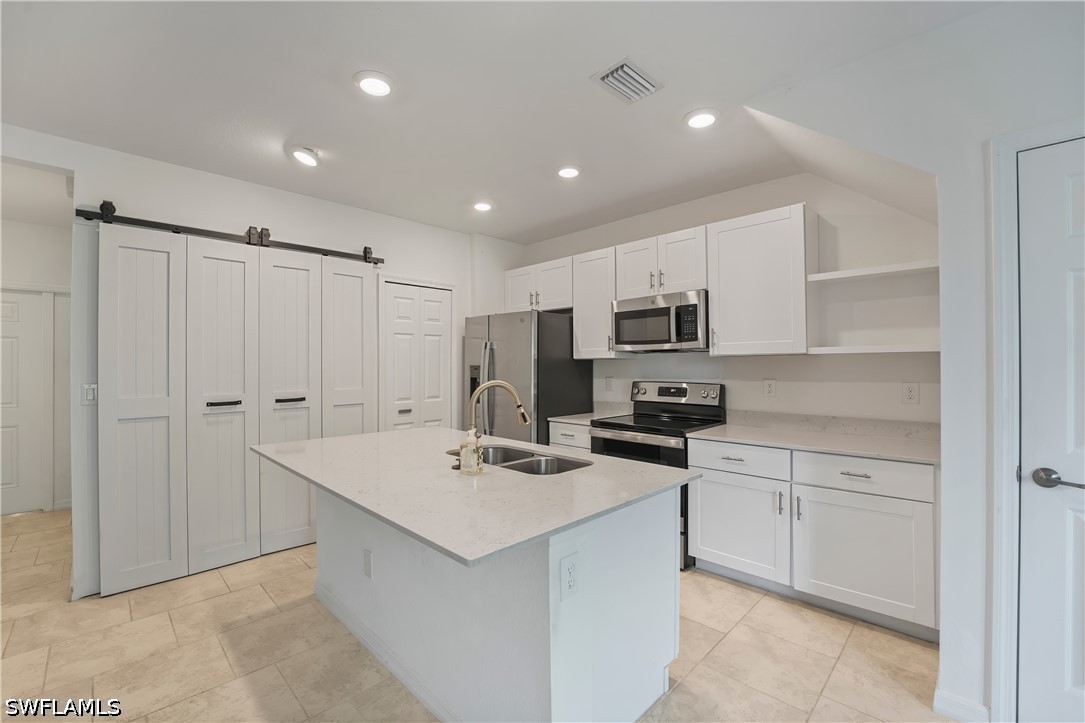 3 Bed Townhouse for Sale in Portico, photo 6