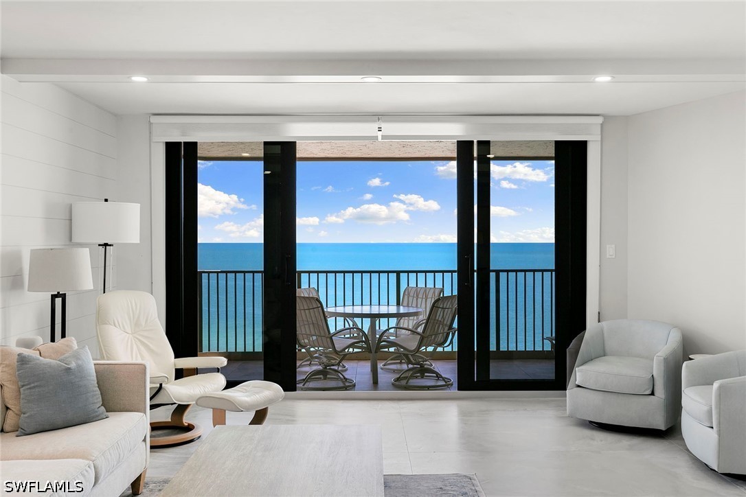 2 Bed Waterfront Home for Sale in Marco Island, photo 6