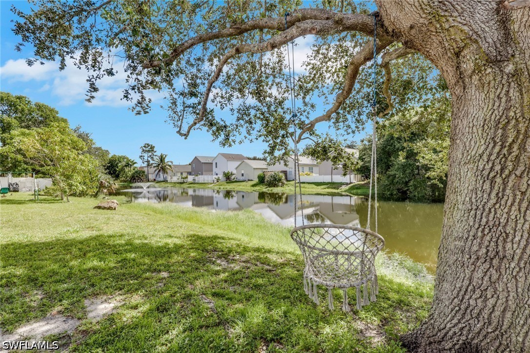 2 Bed Waterfront Home for Sale in Naples, photo 6