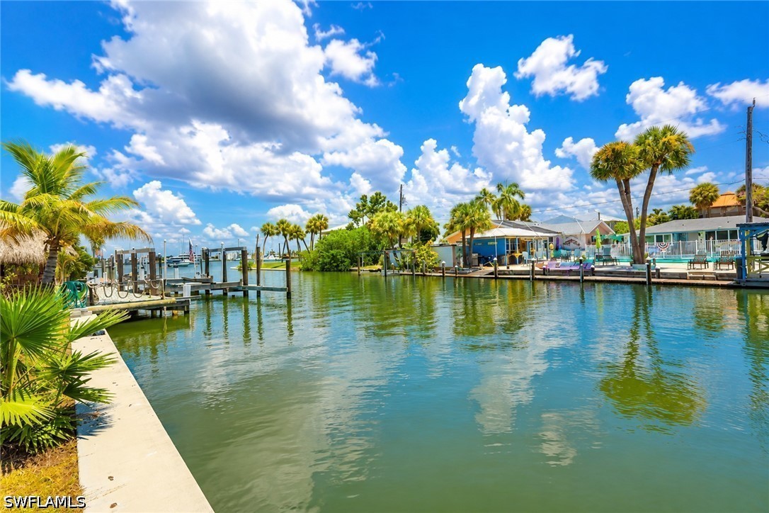 Waterfront Home for Sale in Gulf Bay View, photo 6