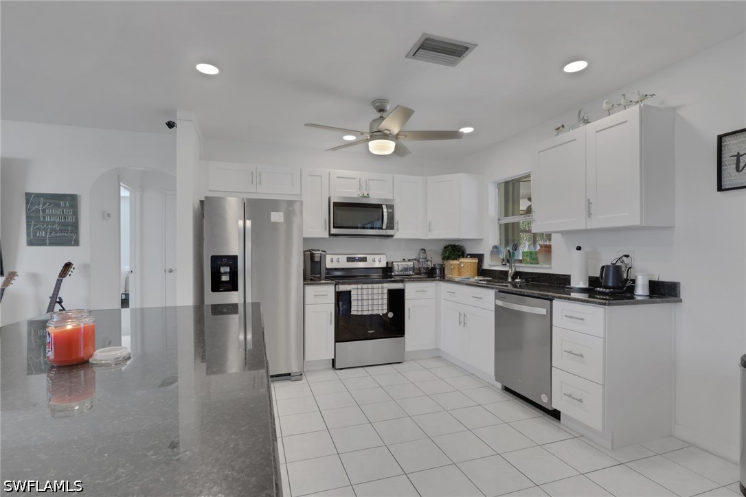 3 Bed Pool Home for Sale in Fort Myers Shores, photo 6
