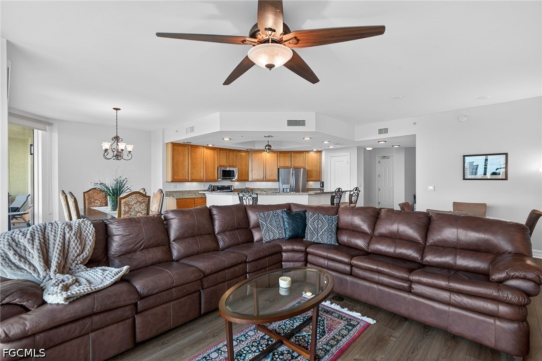 2 Bed Waterfront Home for Sale in North Star Yacht Club, photo 6