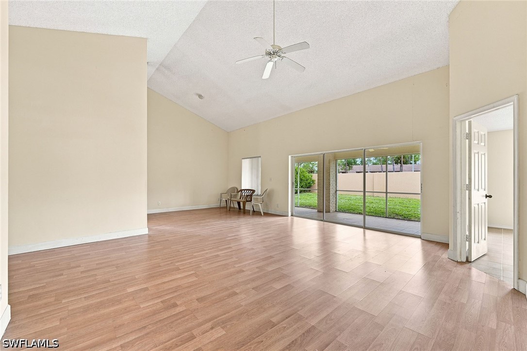 3 Bed SingleFamilyResidence for Sale in Naples, photo 6