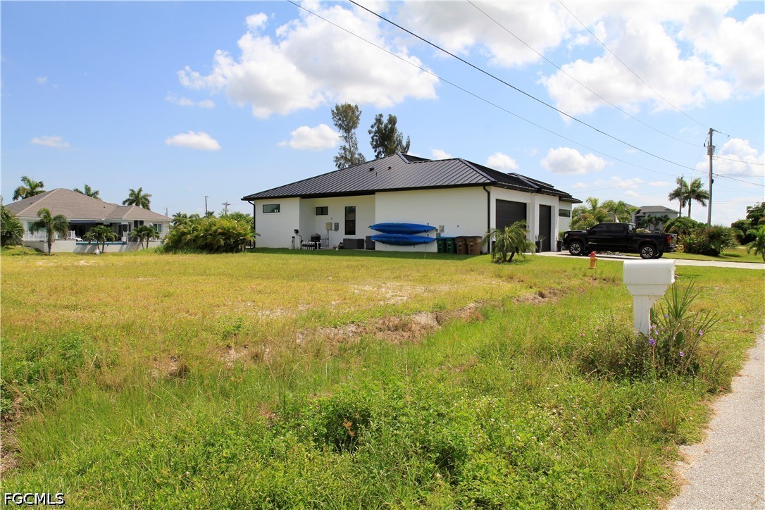 Waterfront Home for Sale in Cape Coral, photo 6