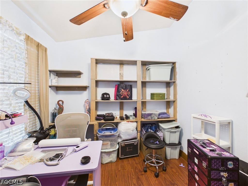 4 Bed SingleFamilyResidence for Sale in Greenbriar, photo 6