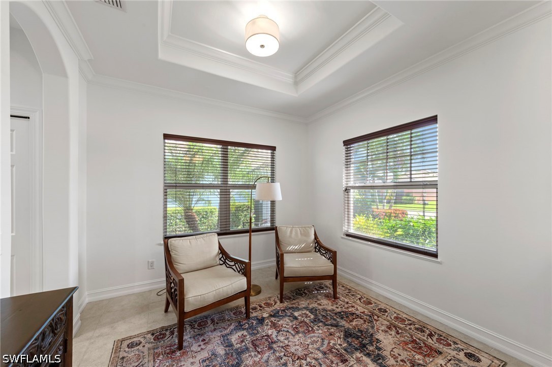 3 Bed Pool Home for Sale in Villa Capri, photo 6