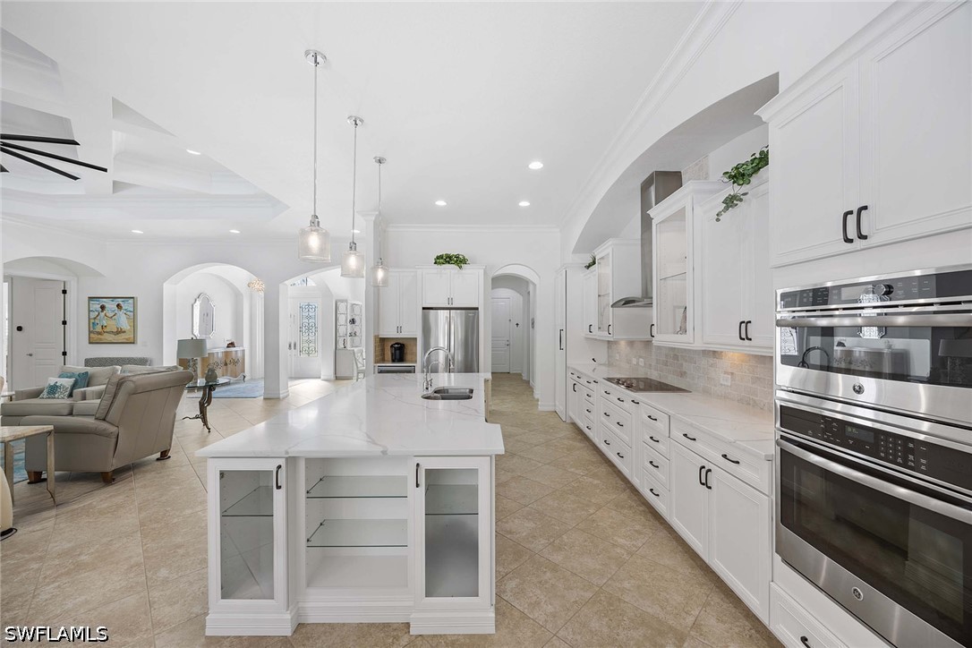 3 Bed Pool Home for Sale in Castlewood, photo 6