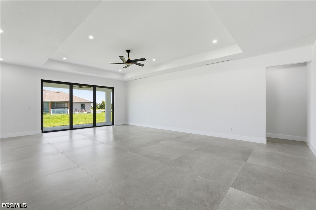3 Bed SingleFamilyResidence for Sale in Cape Coral, photo 6