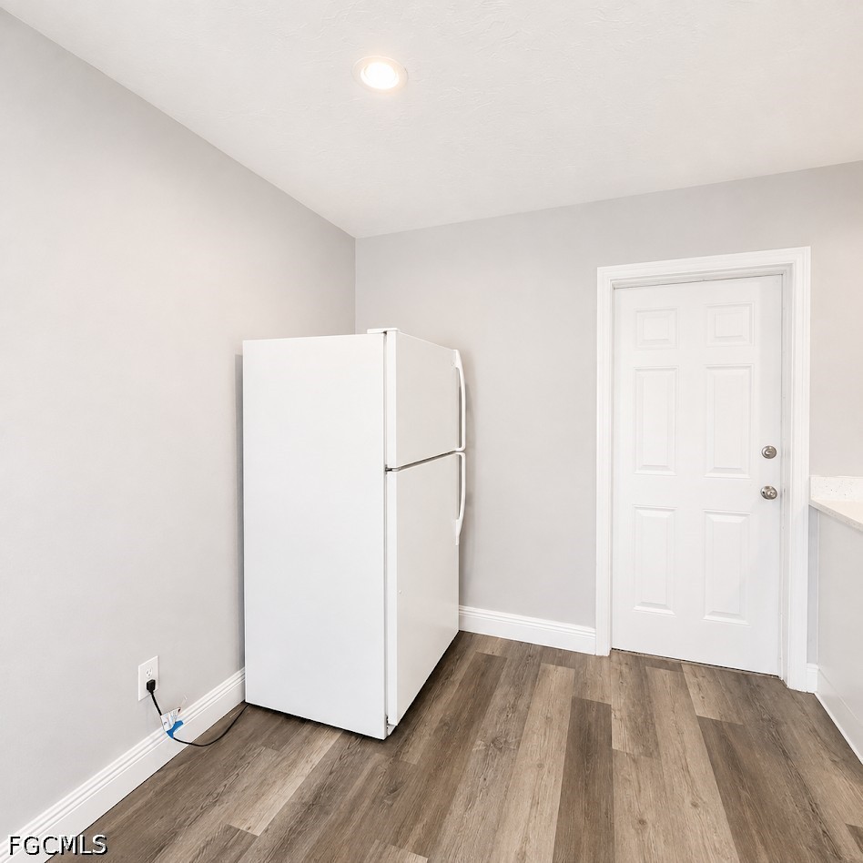 2 Bed Triplex for Sale in Cape Coral, photo 6