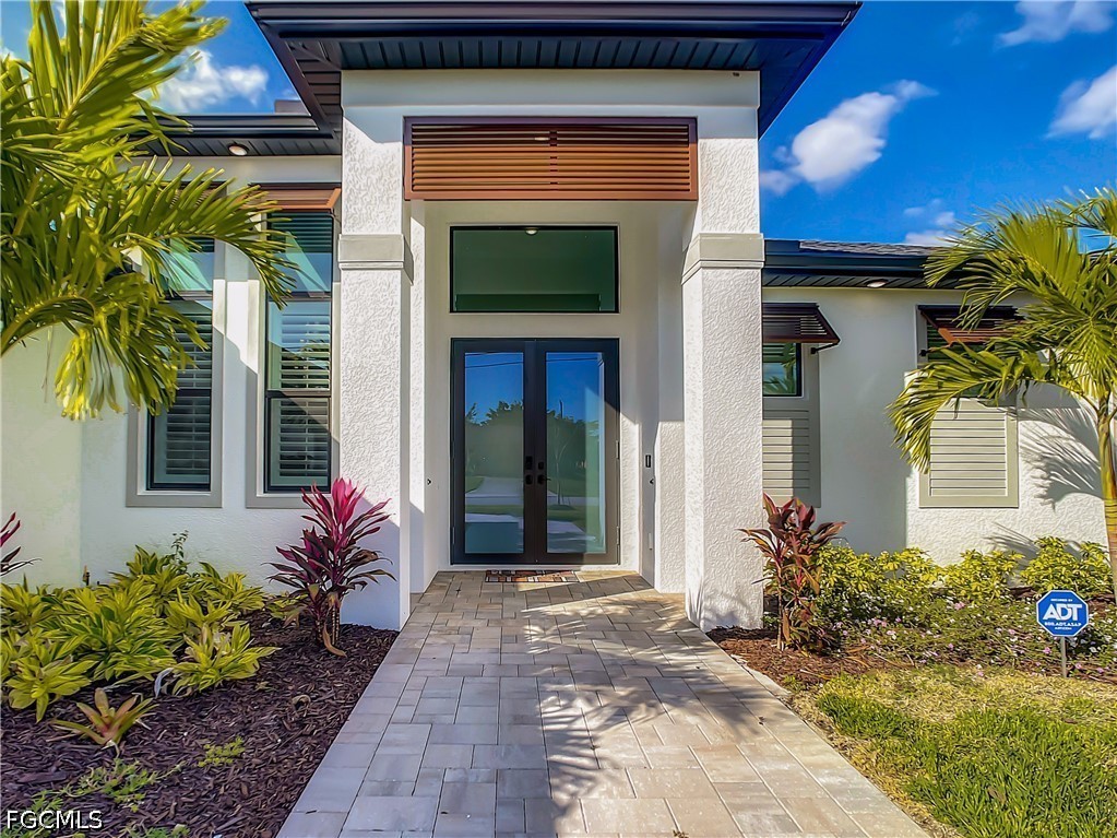 4 Bed Pool Home for Sale in Cape Coral, photo 6