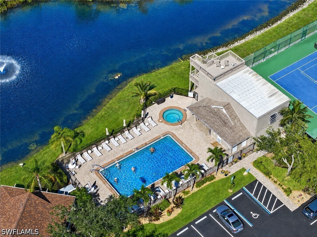 2 Bed SingleFamilyResidence for Sale in Fort Myers, photo 6