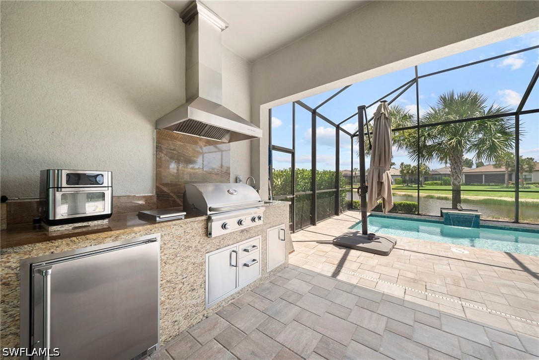 3 Bed Pool Home for Sale in Naples, photo 6