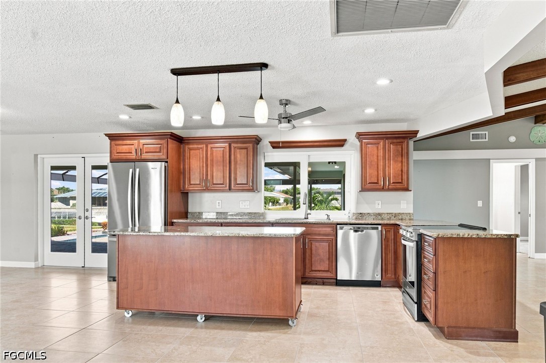 3 Bed Pool Home for Sale in Cape Coral, photo 6