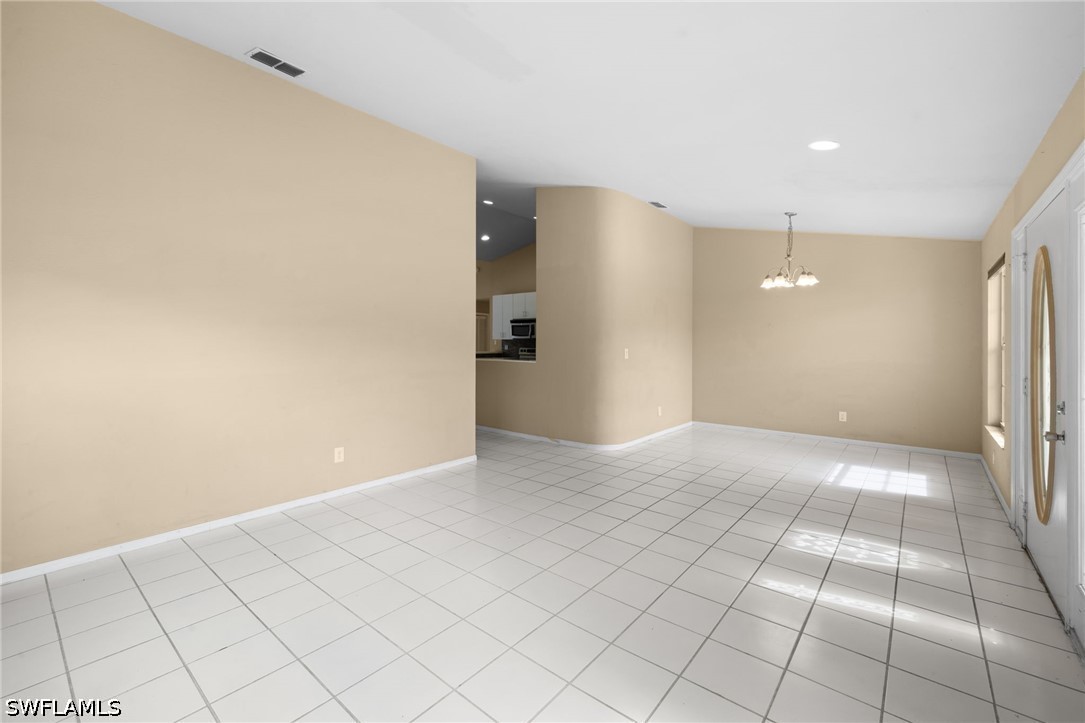 3 Bed Waterfront Home for Sale in Eagle Pointe, photo 6