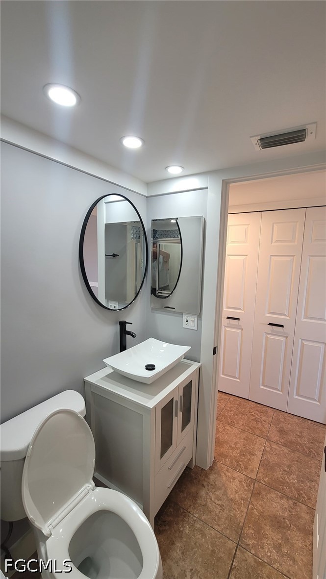2 Bed Condominium for Sale in Fort Myers, photo 6