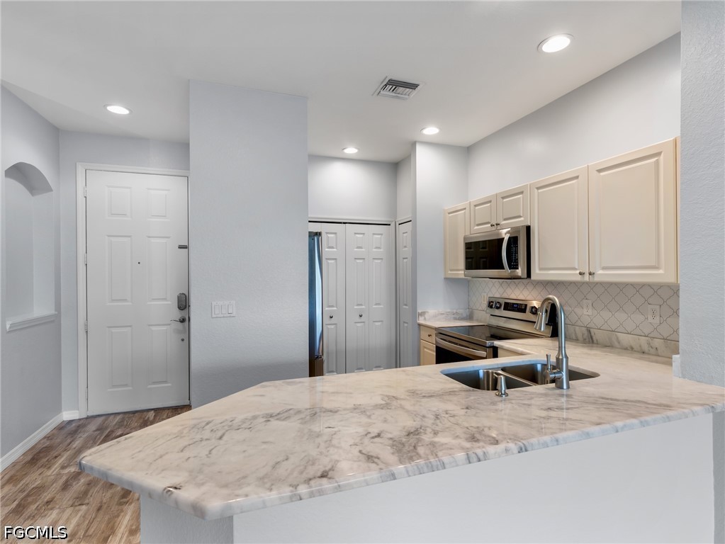 3 Bed Condominium for Sale in Province Park, photo 6