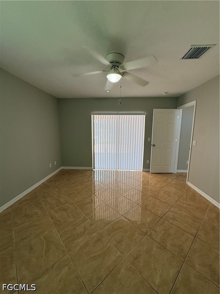 3 Bed SingleFamilyResidence for Sale in Cape Coral, photo 6