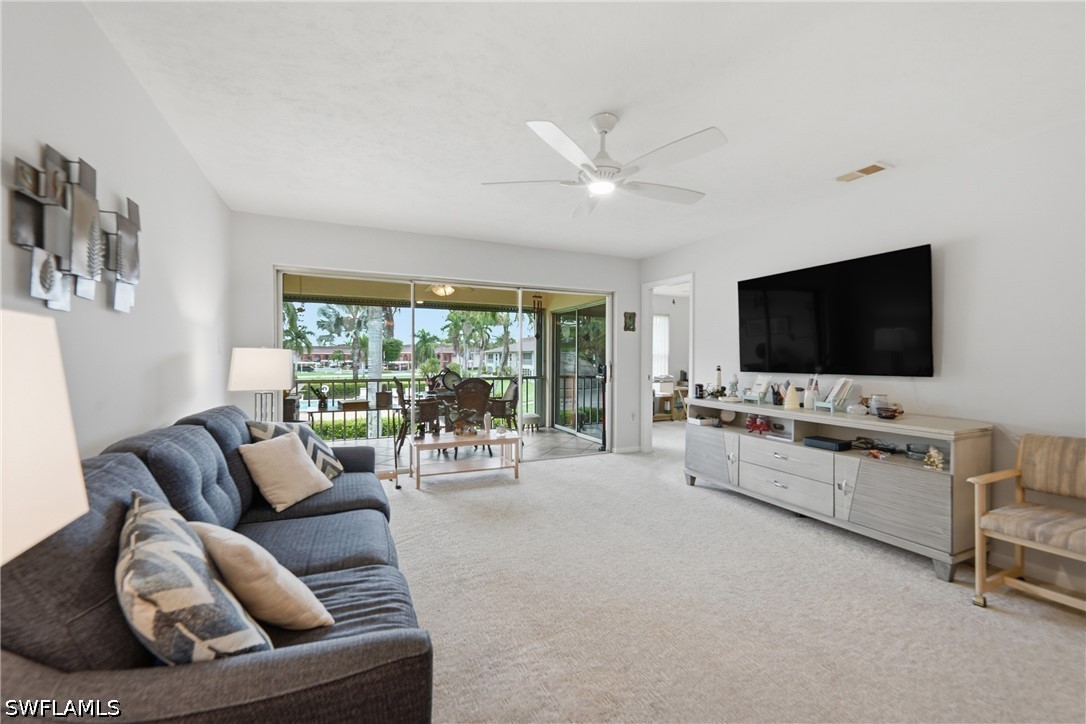 2 Bed Condominium for Sale in Naples, photo 6