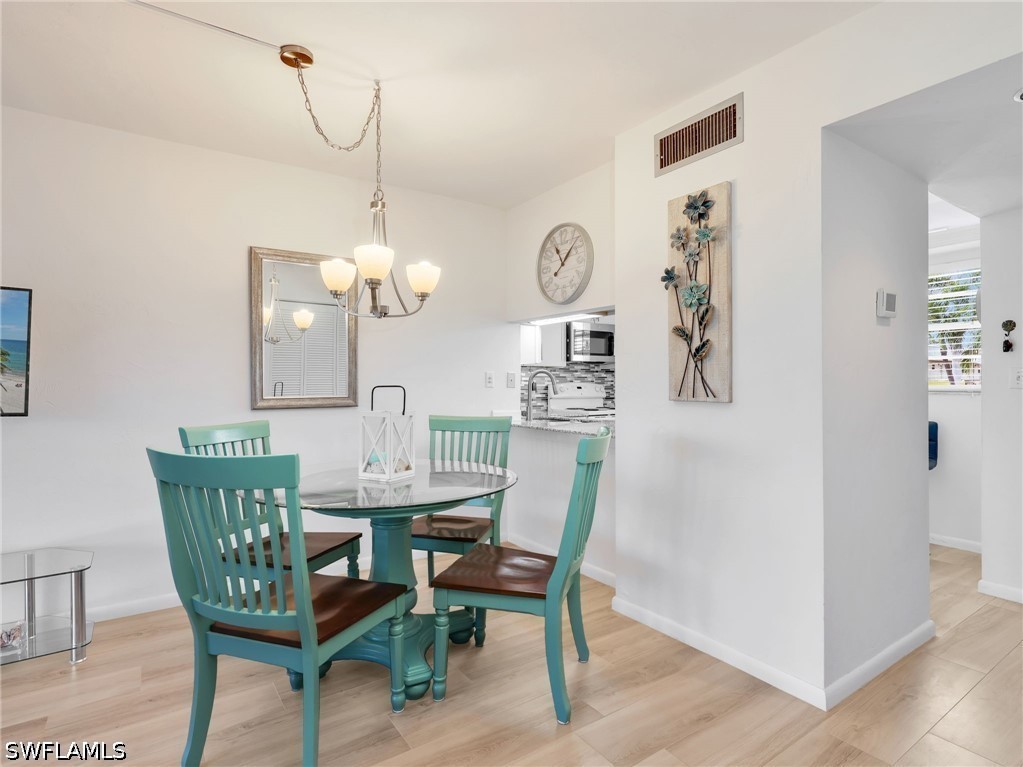 2 Bed Condominium for Sale in Sands Of Marco, photo 6