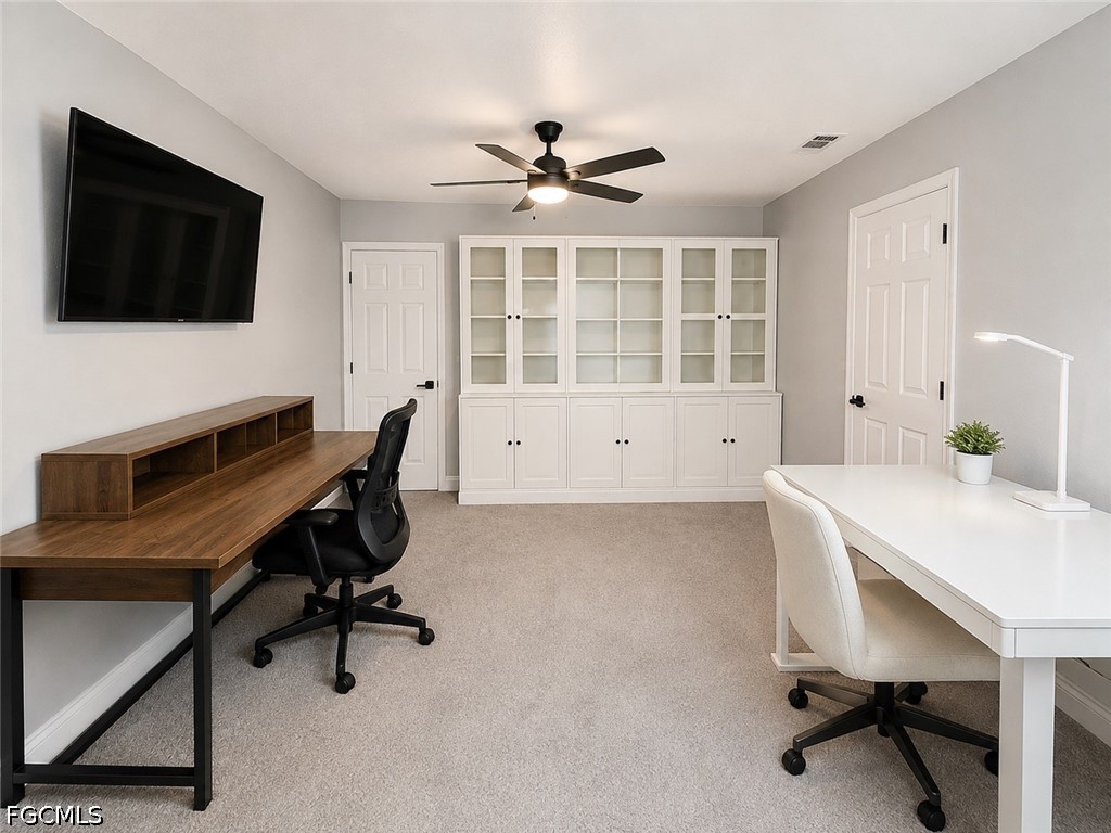 3 Bed SingleFamilyResidence for Sale in Fort Myers, photo 6