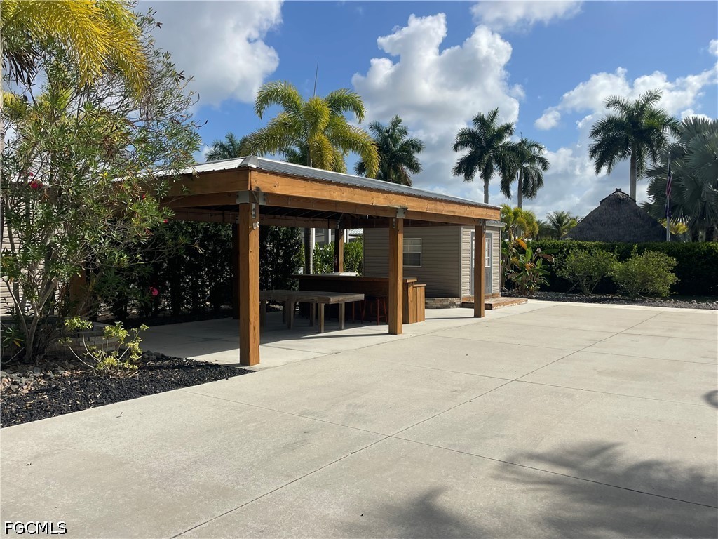 Residential for Sale in Fort Myers, photo 6