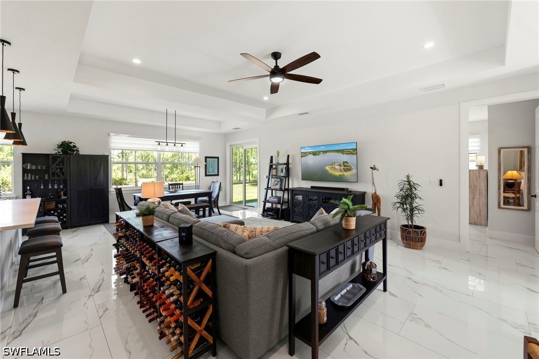 3 Bed SingleFamilyResidence for Sale in Naples, photo 6