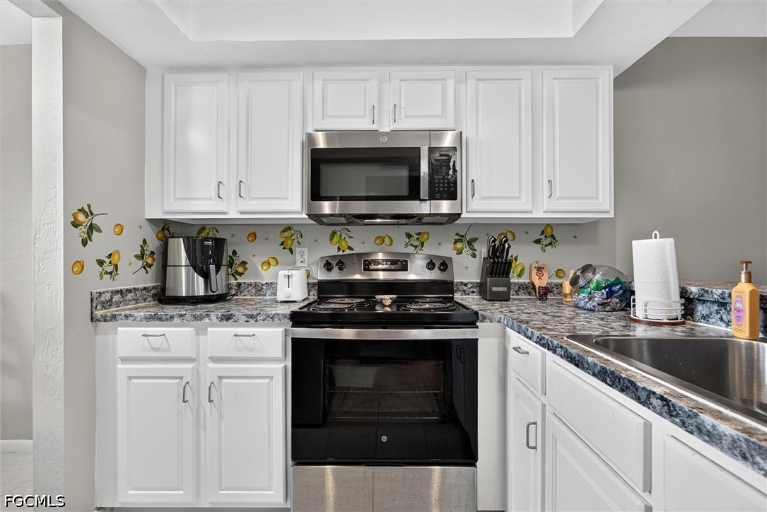 2 Bed Condominium for Sale in Lehigh Acres, photo 6