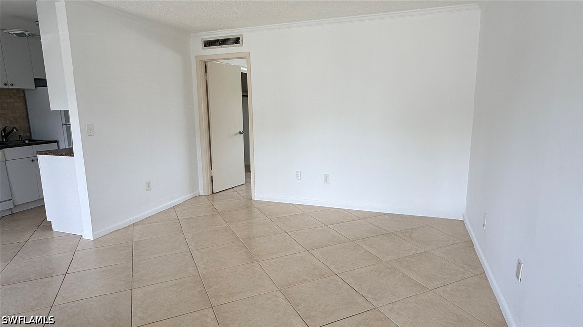 1 Bed Condominium for Sale in Royal Palm Point, photo 6