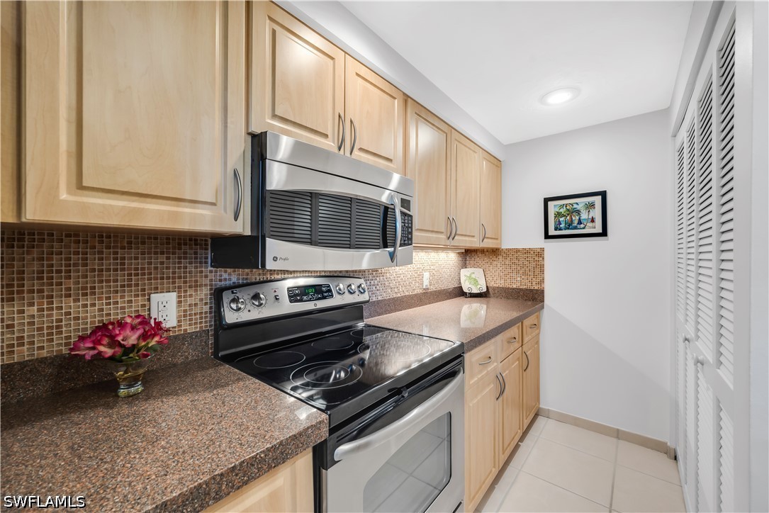 2 Bed Waterfront Home for Sale in Bayside Club, photo 6