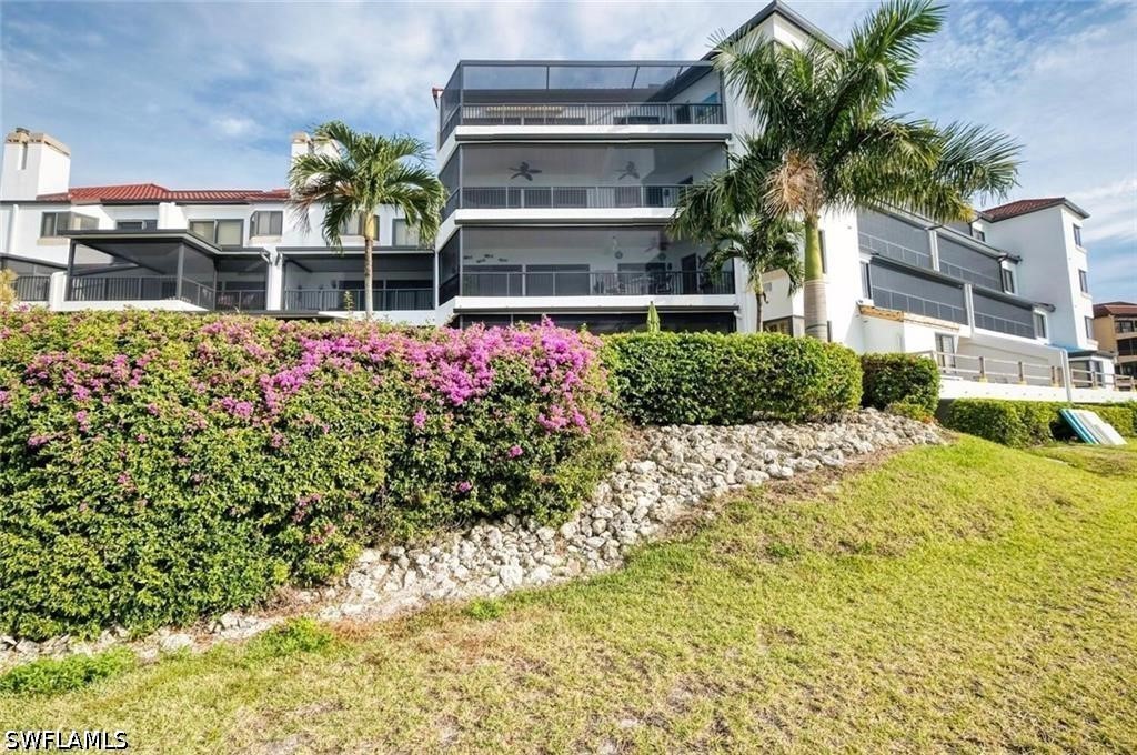 2 Bed Waterfront Home for Sale in La Peninsula, photo 6