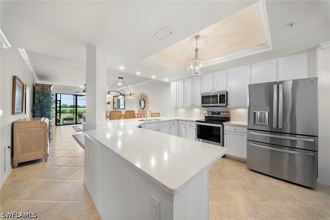 3 Bed Condominium for Sale in Heritage Bay, photo 6