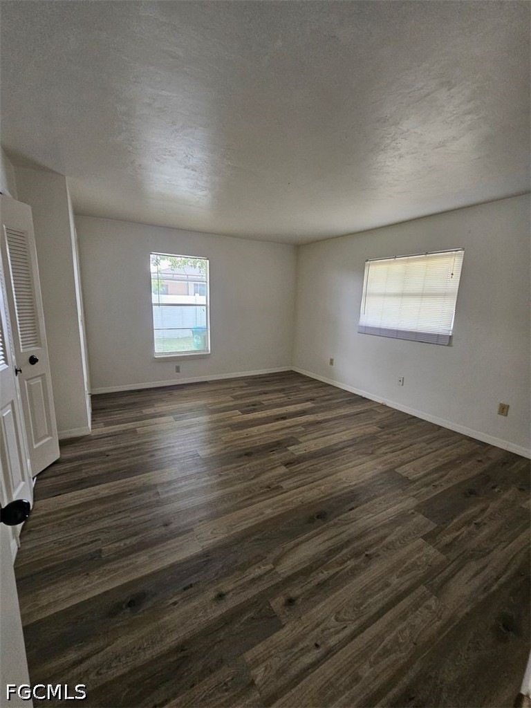 2 Bed Condominium for Sale in Cape Coral, photo 6