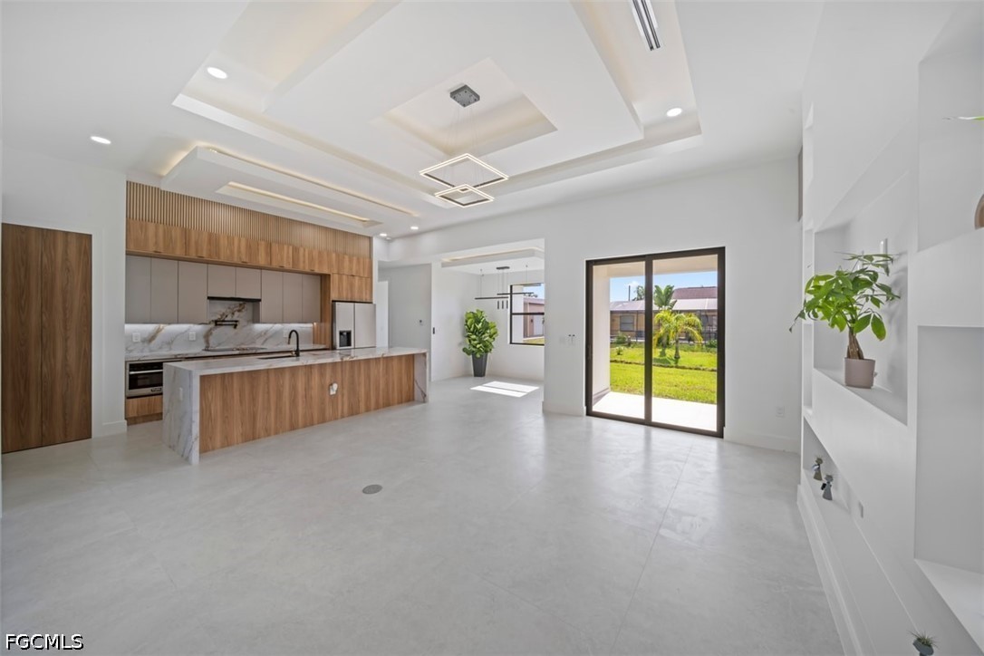 3 Bed SingleFamilyResidence for Sale in Lehigh Acres, photo 6