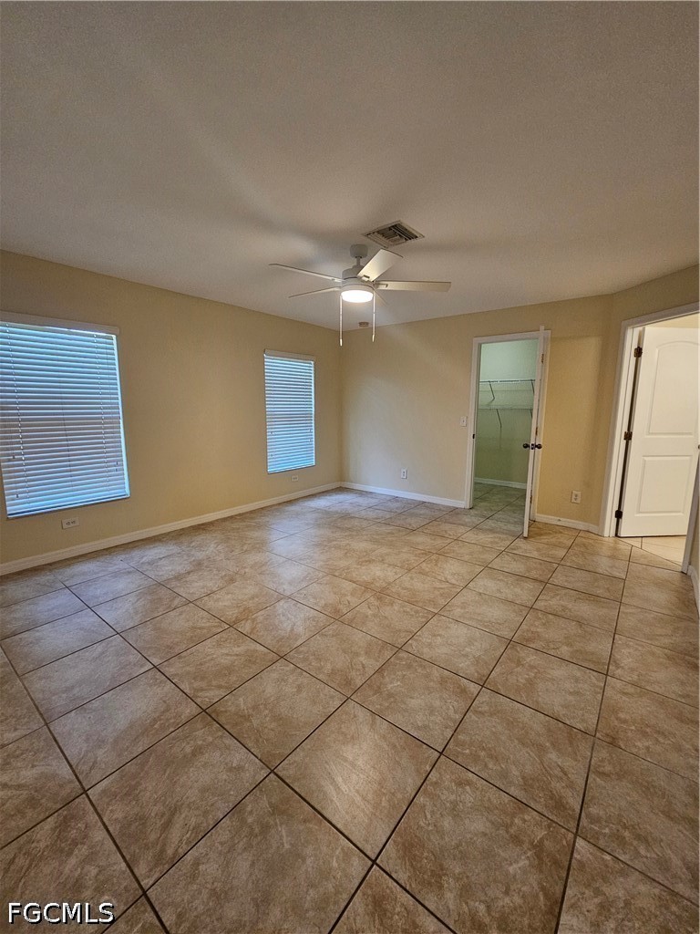 3 Bed SingleFamilyResidence for Sale in Lehigh Acres, photo 6