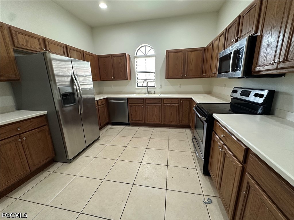 3 Bed Condominium for Sale in Tuscany Villas, photo 6