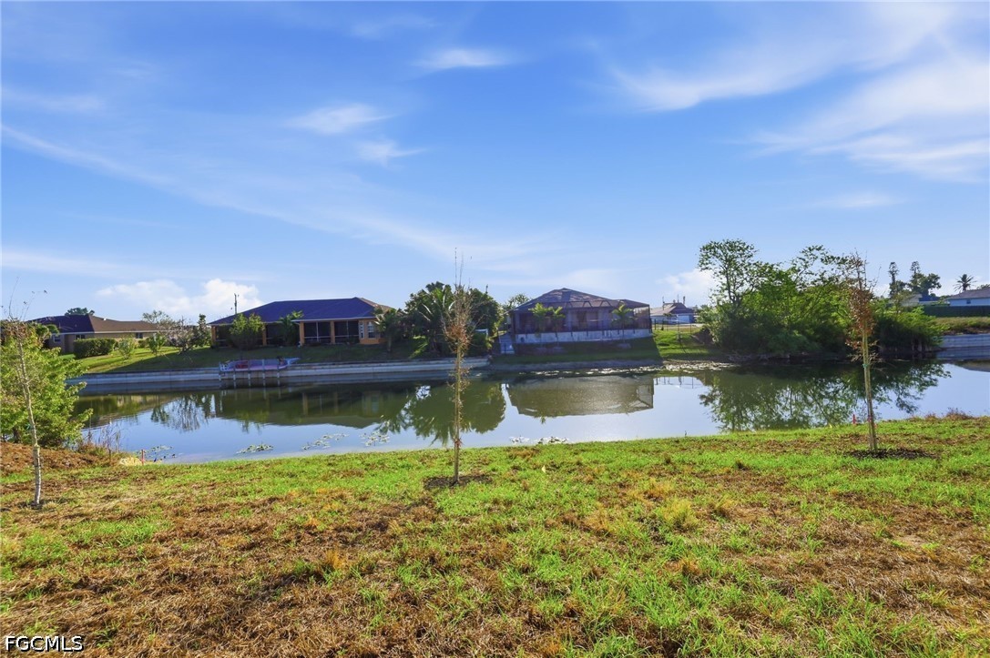 3 Bed Waterfront Home for Sale in Cape Coral, photo 6