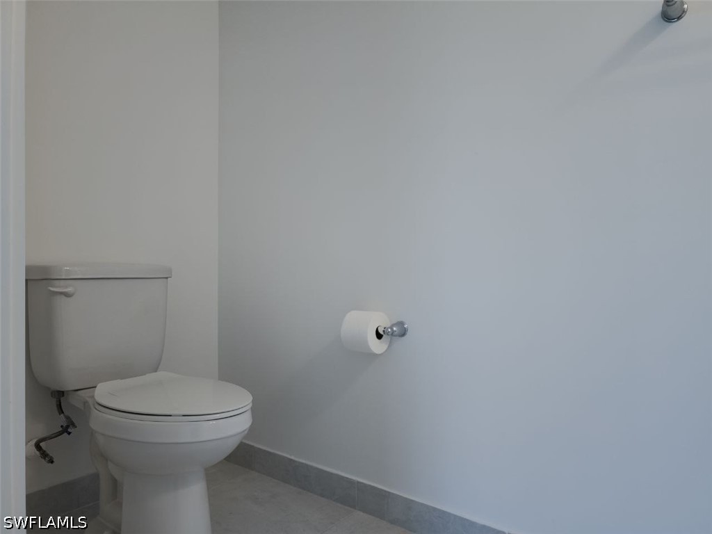 2 Bed Condominium for Sale in Bonita Springs, photo 6
