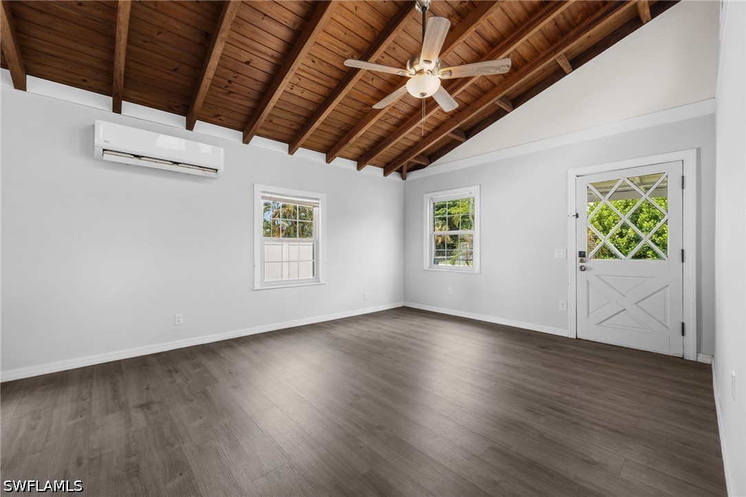 3 Bed SingleFamilyResidence for Sale in Naples, photo 6