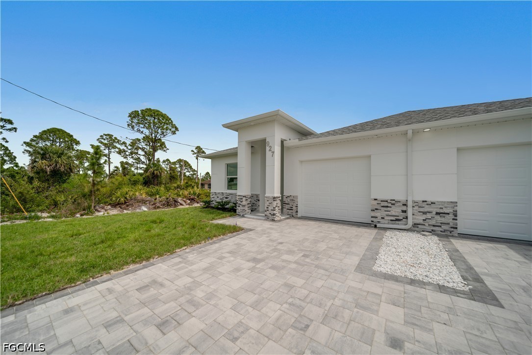 6 Bed Duplex for Sale in Lehigh Acres, photo 6