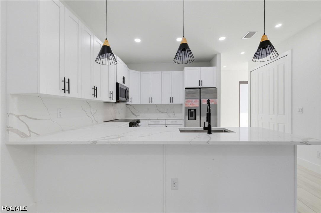 3 Bed Duplex for Sale in Cape Coral, photo 6