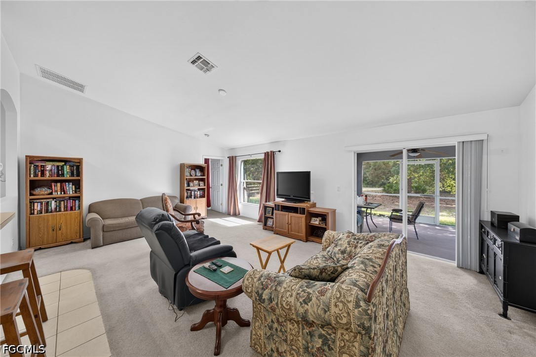 3 Bed SingleFamilyResidence for Sale in Lehigh Acres, photo 6