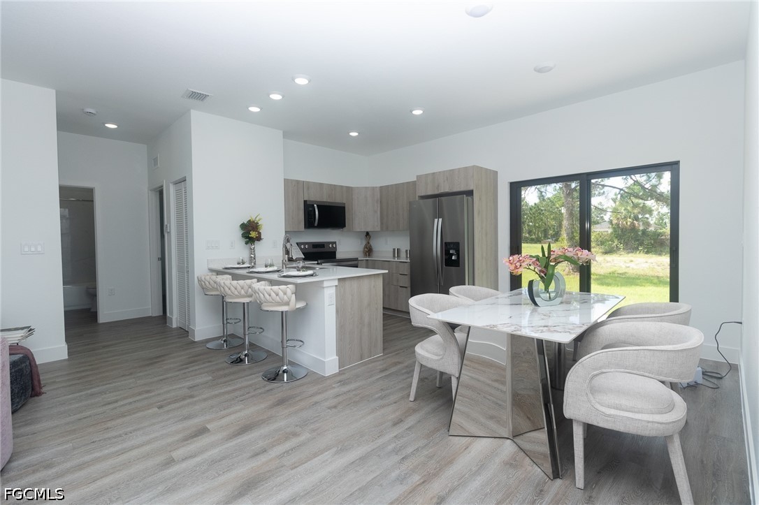 3 Bed SingleFamilyResidence for Sale in Port Labelle, photo 6