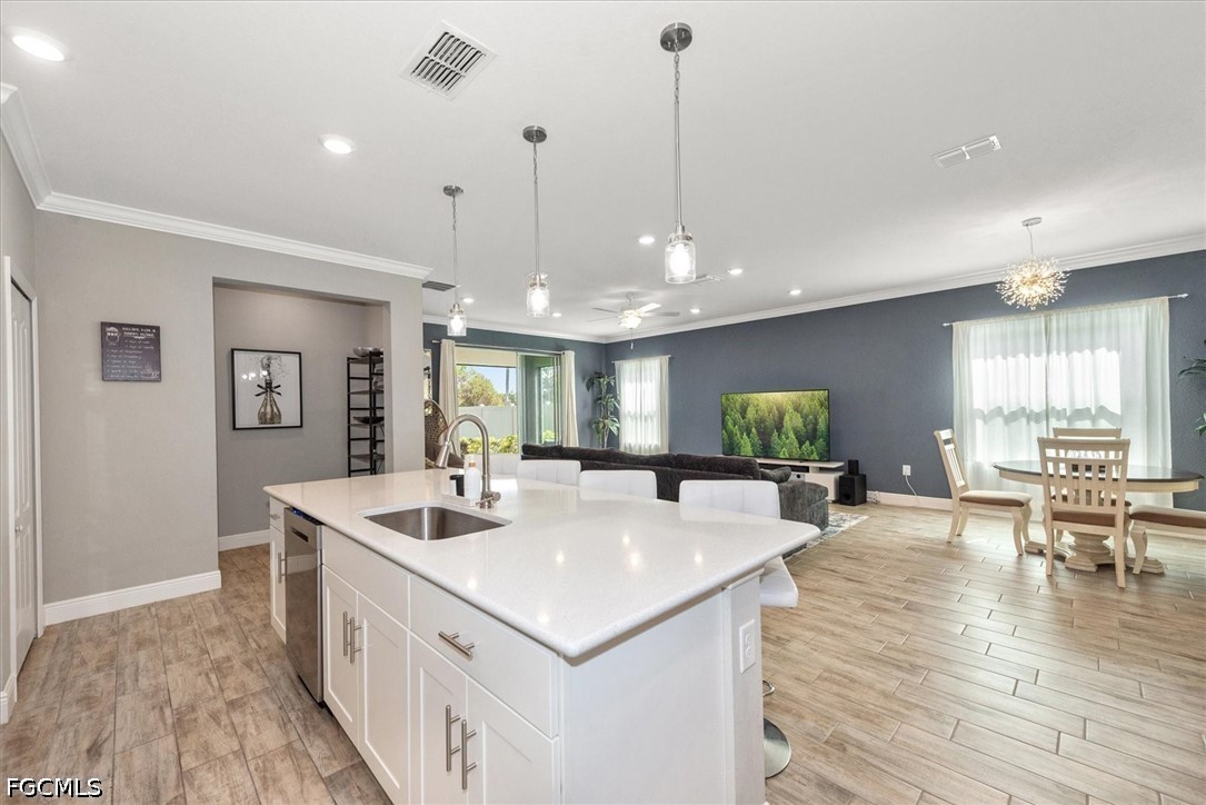 4 Bed SingleFamilyResidence for Sale in Brightwater, photo 6