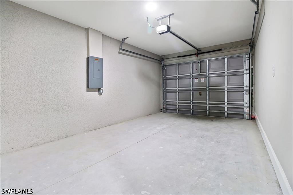 6 Bed Duplex for Sale in Lehigh Acres, photo 6