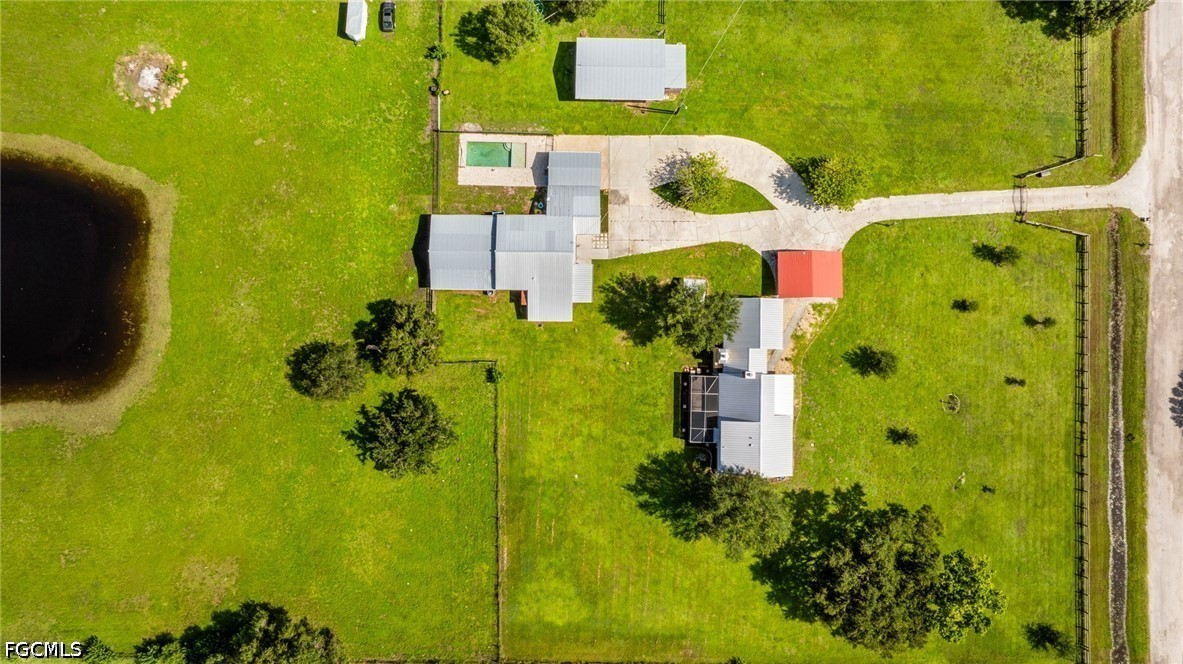 4 Bed Pool Home for Sale in Fort Myers, photo 6